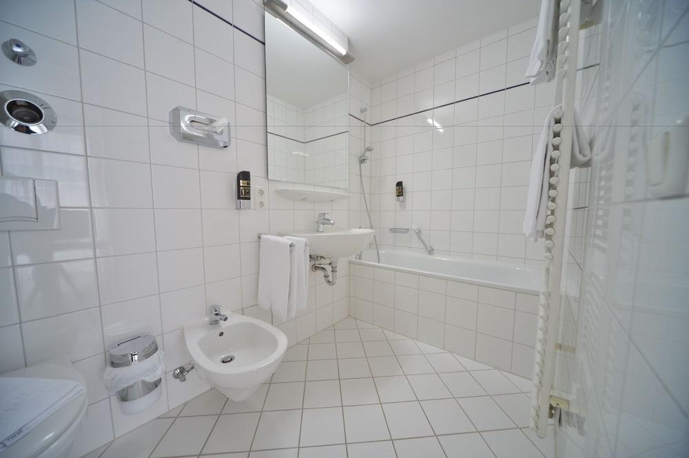 Bayer's Boardinghouse Und Aparthotel Monaco di Baviera